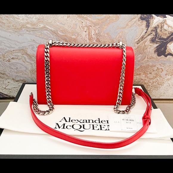 Alexander McQueen Knuckle Red Jewel Embellished Leather Cross Body Bag - Picture 2 of 15